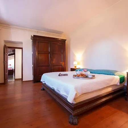 Villa Di Charme Agrate Conturbia